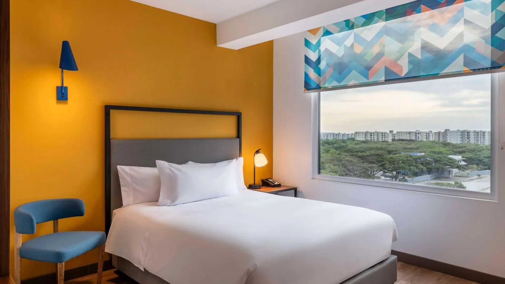 Tru By Hilton Cali Sur Hotel